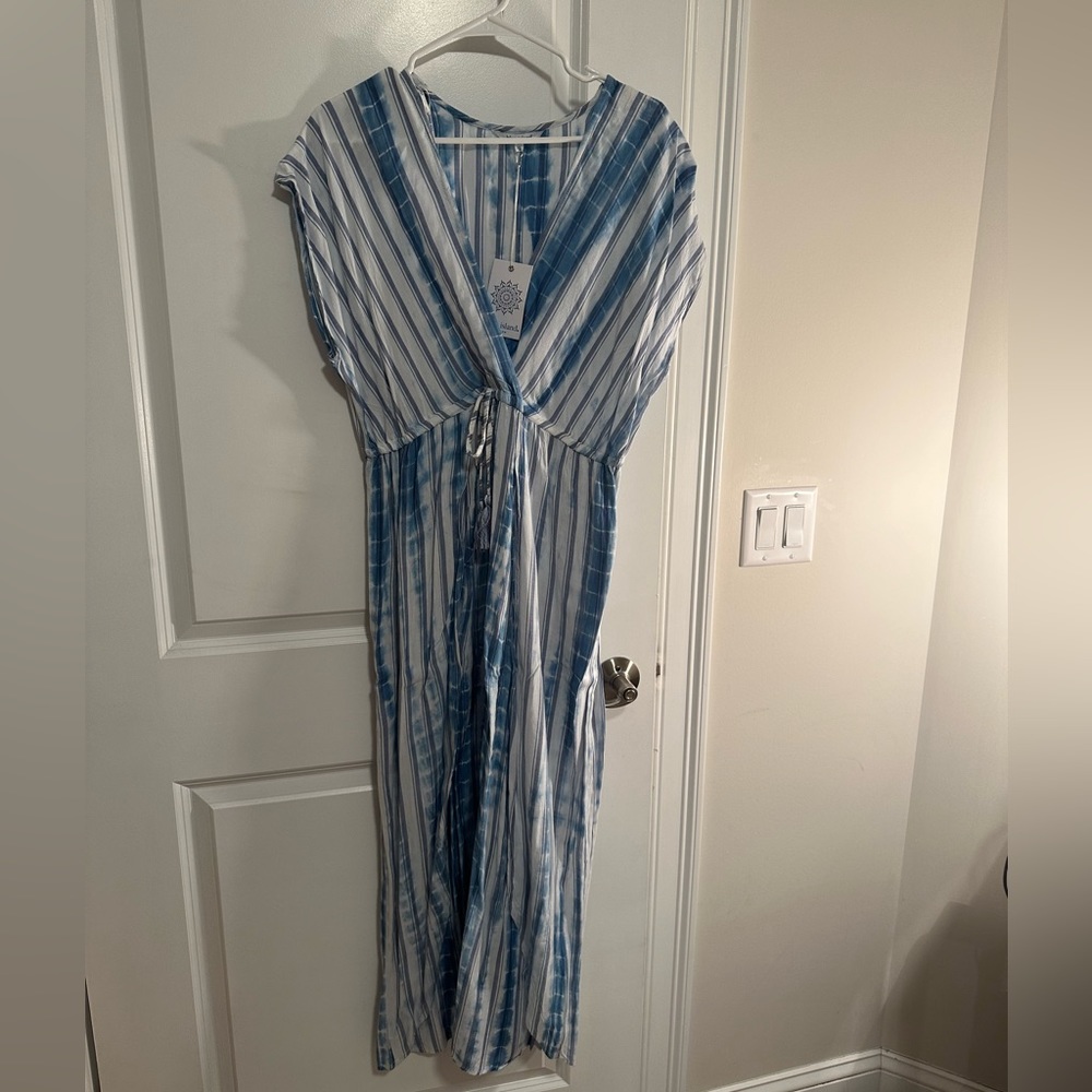 NWT blue island swimsuit cover up